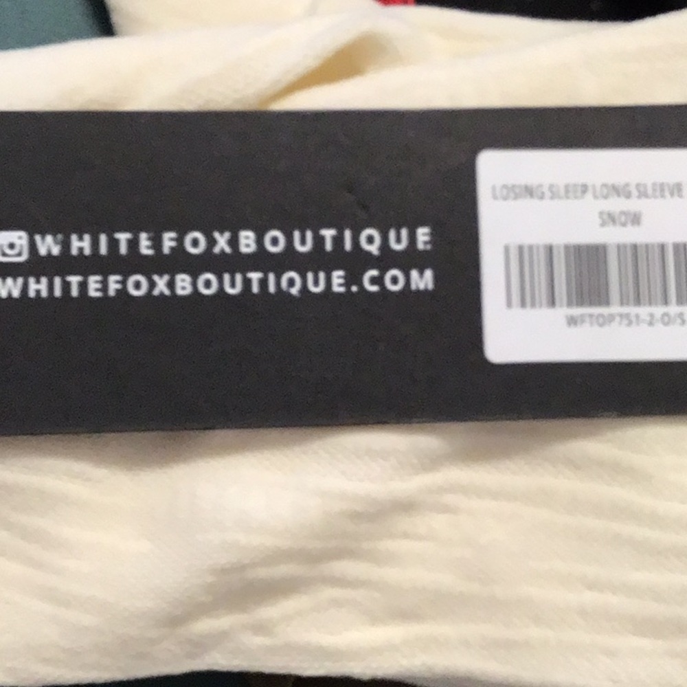 White fox losing sleep long sleeve top - Picture 7 of 8